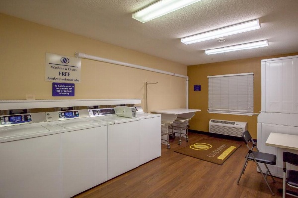 Candlewood Suites Raleigh Crabtree image 15