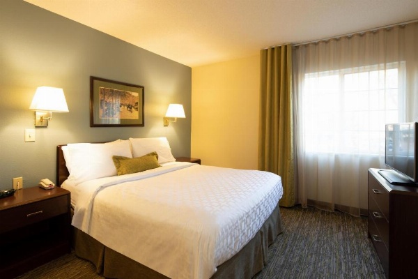 Candlewood Suites Raleigh Crabtree image 19