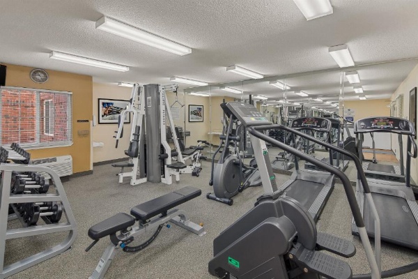 Candlewood Suites Raleigh Crabtree image 22