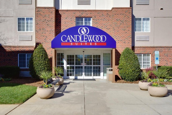 Candlewood Suites Raleigh Crabtree image 6